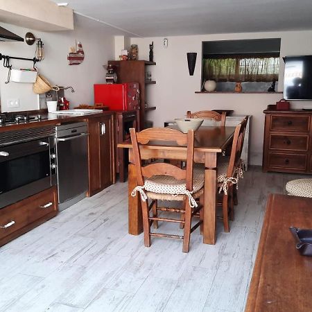 Un Apartamento Vacacional Con Detalles De Un Hogar Mairena del Aljarafe Exteriör bild