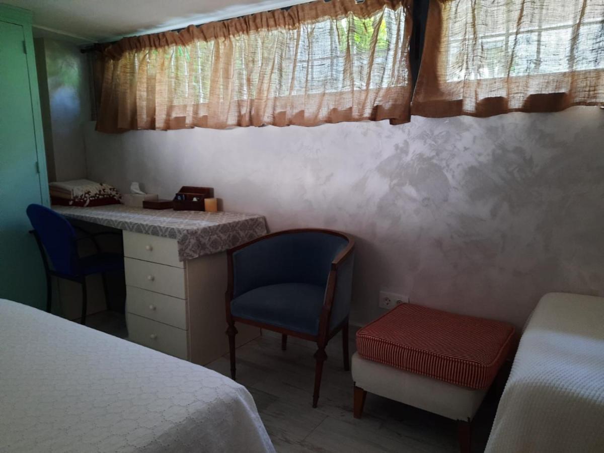 Un Apartamento Vacacional Con Detalles De Un Hogar Mairena del Aljarafe Exteriör bild
